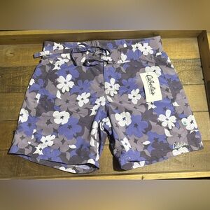 NWT Cabelas Women’s Swimming
Board Shorts, Purple Flowers, Small